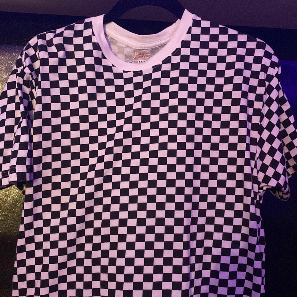 Supreme Hanes checkered pattern Tee. Never worn. Brand new.
